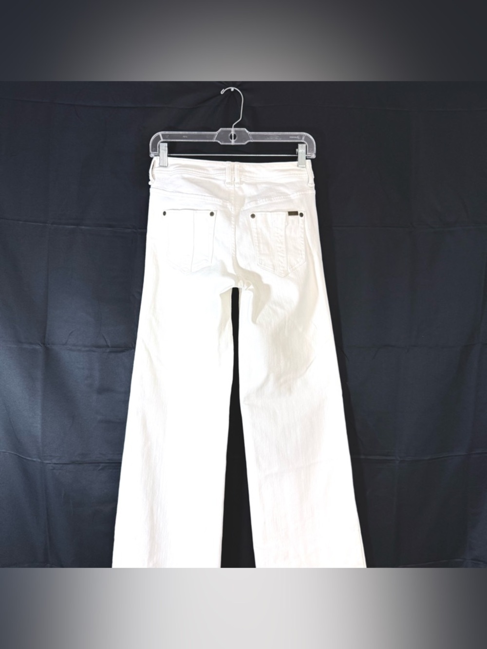 100% Authentic Burberry Brit “Bethnal” Flare Leg Mid Rise White Jeans Size 27R - Picture 8 of 14